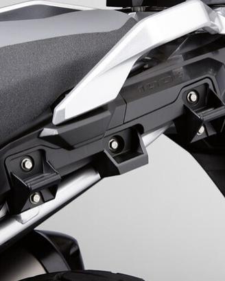 SUPPORTO BORSE VALIGE SUZUKI V-STROM 650