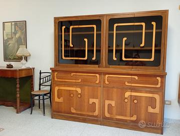 elegante arredamento sala  artigianale anni '80