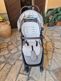 Passeggino leggero Mast 4 + materassino in bamboo