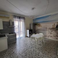 Appartamento ammobiliato zona centrale