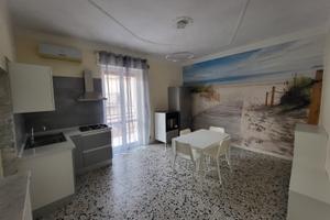 Appartamento ammobiliato zona centrale