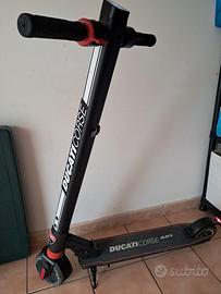 Monopattino Elettrico Ducati
