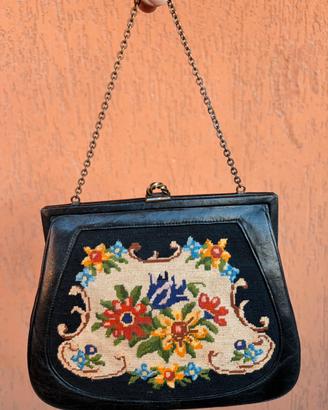 Borsetta vintage anni 60 pelle ricamo mano. Unico