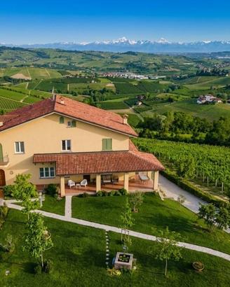 Villa di 400 m² con più di 5 locali e box auto dop