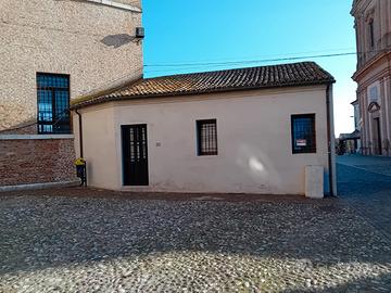 Locale commerciale in centro storico