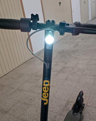 MONOPATTINO ELETTRICO JEEP 2xe SENTINEL