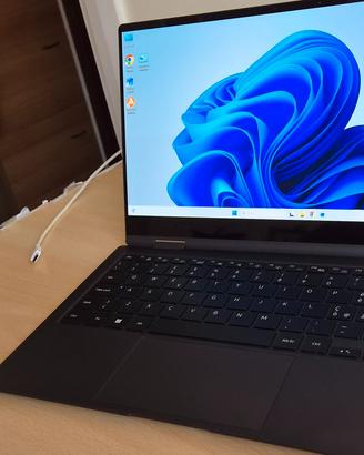 Samsung Galaxy Book2 Pro 360 13,3" AMOLED Touchscr