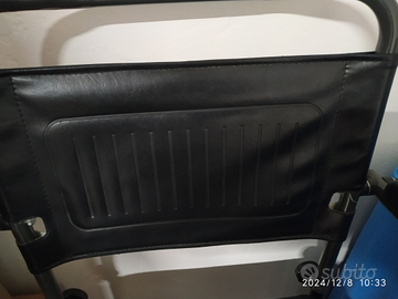 Sedia a rotelle con wc