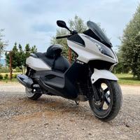 Kymco downtown 300i