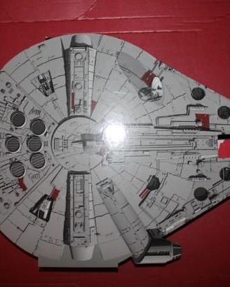 Astronave Star Wars Millennium Falcon con Rollinz