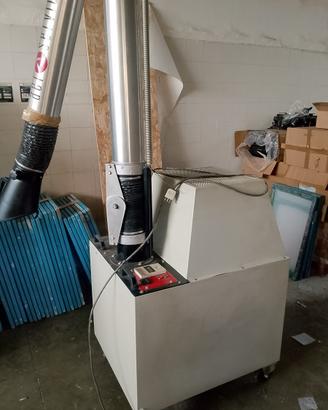 Aspitatore fumi a carboni attivi