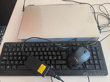 Notebook Toshiba Skullcandy - i5 - QuadCore