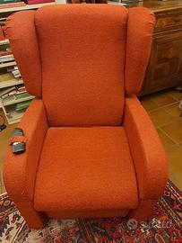 Poltrona alzapersona elettrica