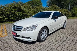 Mercedes-benz E 220 CDI Coupé Executive