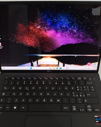 Notebook LG Gram 14Z90P leggero