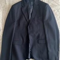 Vestito elegante da matrimonio per uomo