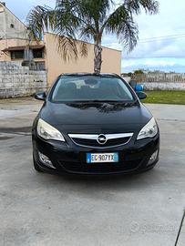 Opel Astra 1.7 CDTI 110CV Sports Tourer Cosmo