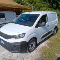 PEUGEOT PARTNER MODELLO NUOVO - CAMBIO AUTOMATICO
