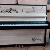 Pianoforte verticale