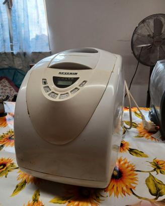 Machinetta per fare il pane