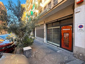 Roma africano - negozio con sottonegozio