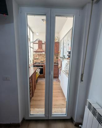 Porta finestra due ante