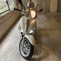 Medley piaggio 150cc ABS Bianco