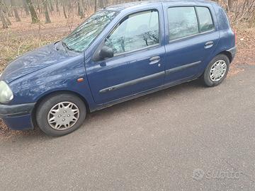 CLIO 1.200 BENZINA