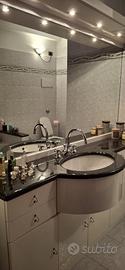 Mobile bagno con specchio e rubinetteria Stella