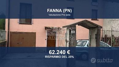 Immobile in asta di 250 m² con più di 5 locali e b