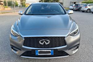 Infiniti Q30 1.5 diesel cambio automatico 
