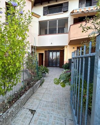 Rif. 4910 App.to 1 Cam e giardino a Roncocesi
