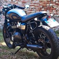 Triumph Bonneville T120 GoldLine del '22