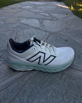 New Balance 860