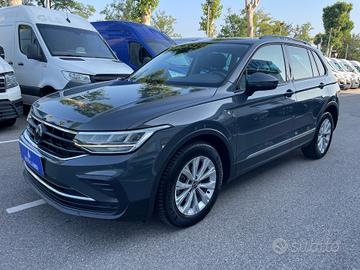 Volkswagen Tiguan 2.0 TDI 150 CV SCR DSG Elegance