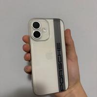 Cover iPhone 16 Trasparente Scritta Porsche