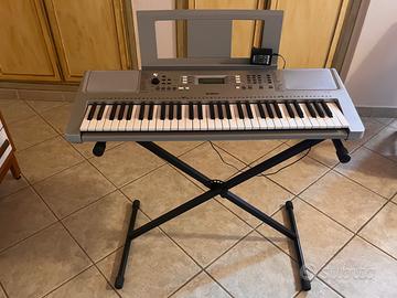 Tastiera Yamaha YPT-360