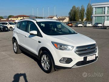 Ford Kuga 1.5 tdci Plus s&s 2wd 120cv