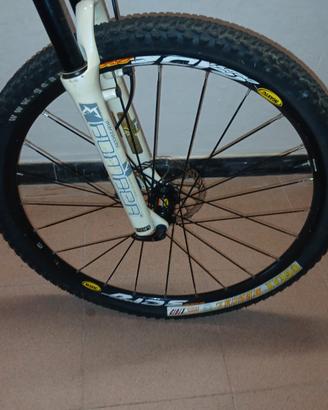 MTB  IN CARBONIO 26" SCAPIN