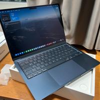 MacBook Air M4, Pari al Nuovo - 6 Cicli di carica.