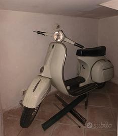 Vespa Piaggio 125 Super VNC1T del 1966