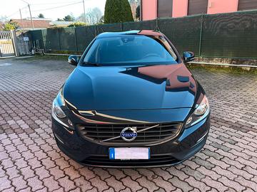 Volvo V60 Summum 2.0d2 geartronic. Euro6. Perfetta