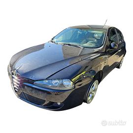 Ricambi usati Alfa Romeo 147 1.6 B del 2008; AR372