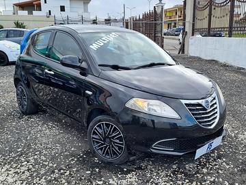 Lancia Ypsilon 1.3 MJT 16V 95 CV 5 porte S&S Silve