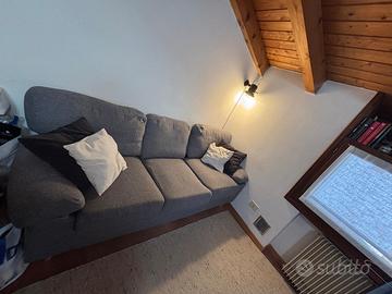 Divano in buone condizioni