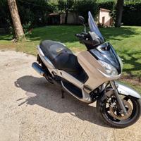 Yamaha X-Max 125