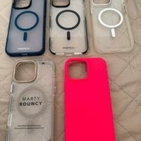 5 cover per iphone pro max nuove mai usate