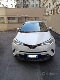 Toyota C-HR Lounge 1.8 Hybrid 2017