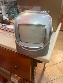 Televisore portatile bianco e nero