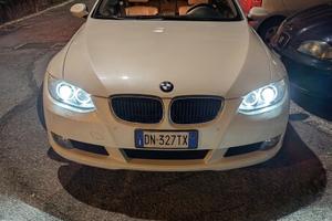 BMW E93 320d Cabrio (MANUALE)